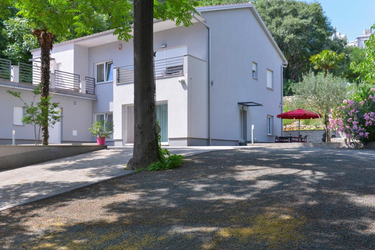 Apartment Piano Rijeka Exterior photo